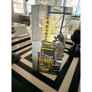 Vacation Lobby Scented Candle High Ceiling Resort Fresh Cut Flowers Sea Breeze‎